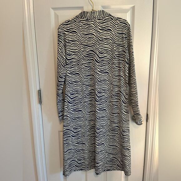 J. McLaughlin Blue and Cream Patterned Dress - Picture 6 of 7